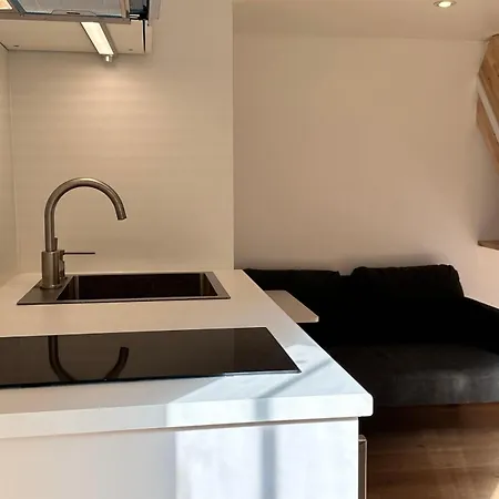 Cosy Mezzanine - Metro - Paris 10 Min Apartment *